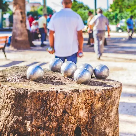 Bord De 1 Lit Double 1 Lit Simple דירה